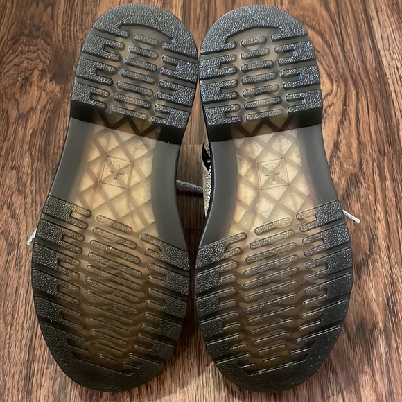 BRAND NEW Dr. Martens 1460 Pascal Rainbow Boots Youth Girls Size 2 - Picture 7 of 7